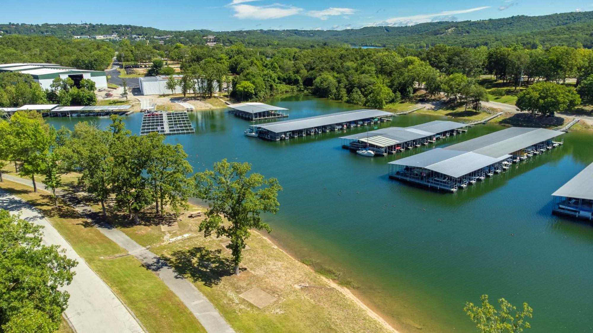 Port Of Kimberling Resort & Campground Kimberling City Exterior photo